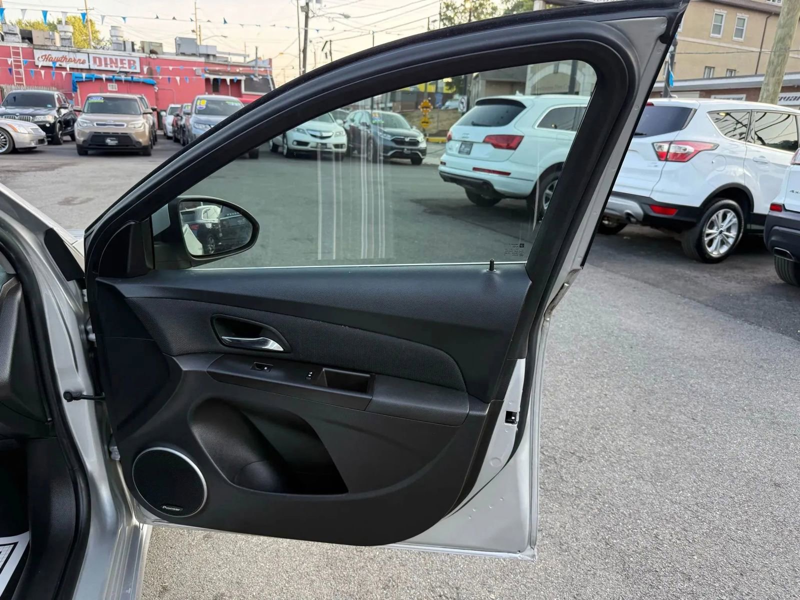 Used 2016 Chevrolet Cruze LT w/ Sun And Sound Package image 48