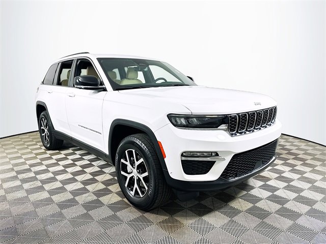 Used 2025 Jeep Grand Cherokee Limited w/ Luxury Tech Group II image 1