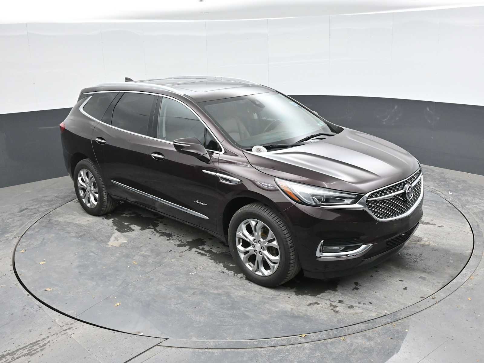 Used 2020 Buick Enclave Avenir w/ Avenir Technology Package AWD/4WD image 39