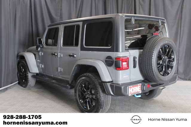 Used 2023 Jeep Wrangler Unlimited Sahara w/ Cold Weather Group AWD/4WD image 15