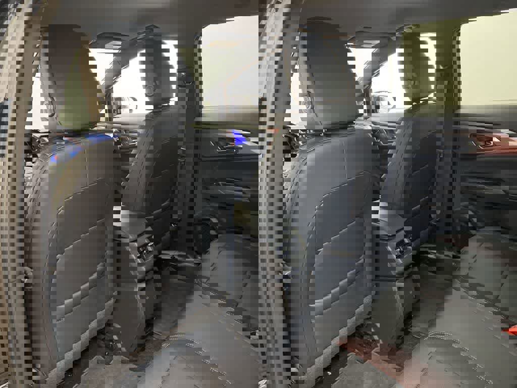 Used 2024 Chevrolet Equinox EV RS image 16