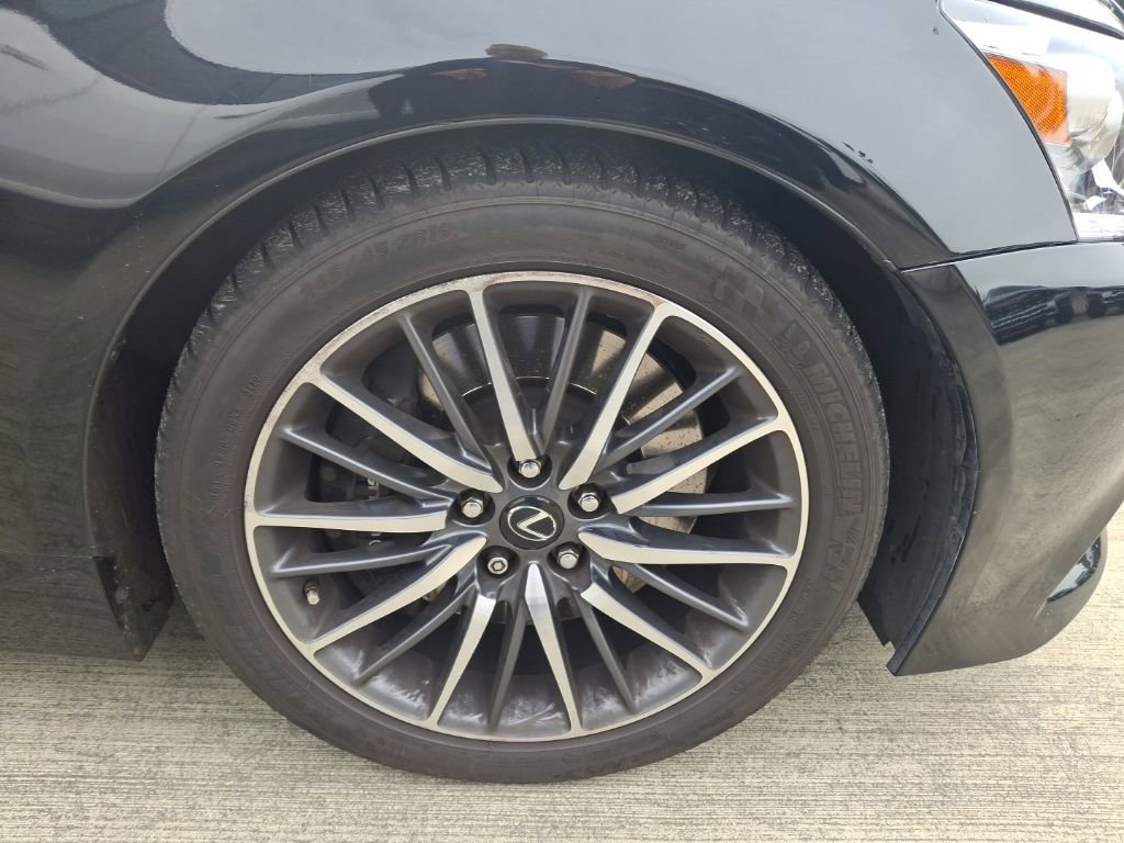 Used 2015 Lexus LS 460 AWD w/ F Sport Package image 4