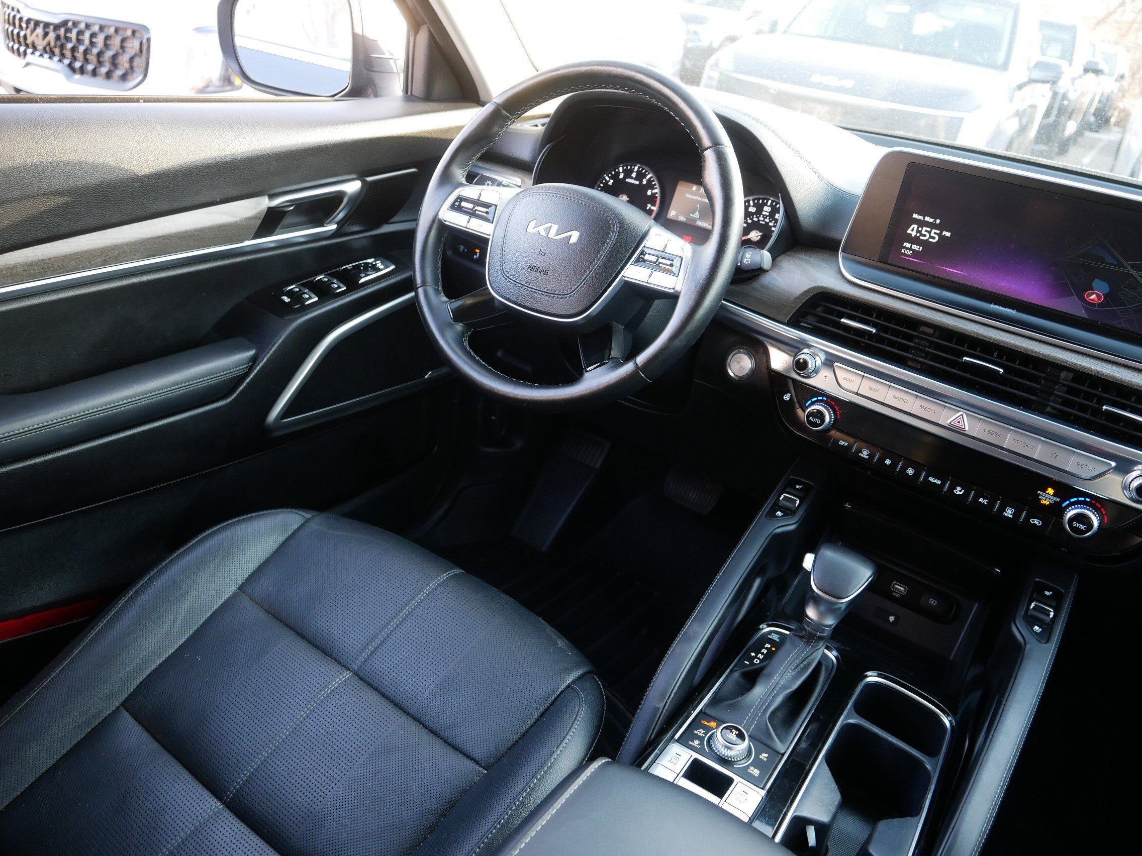 Certified 2022 Kia Telluride EX w/ EX Premium Package image 10