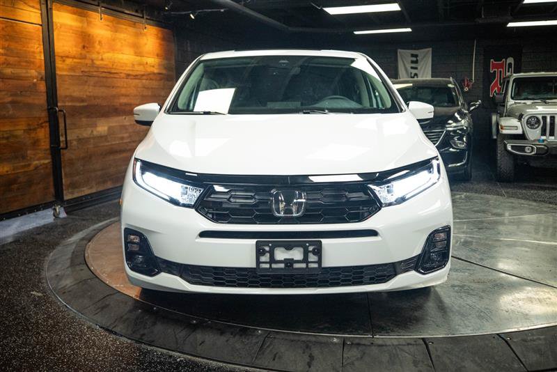 Used 2026 Honda Odyssey Elite image 4
