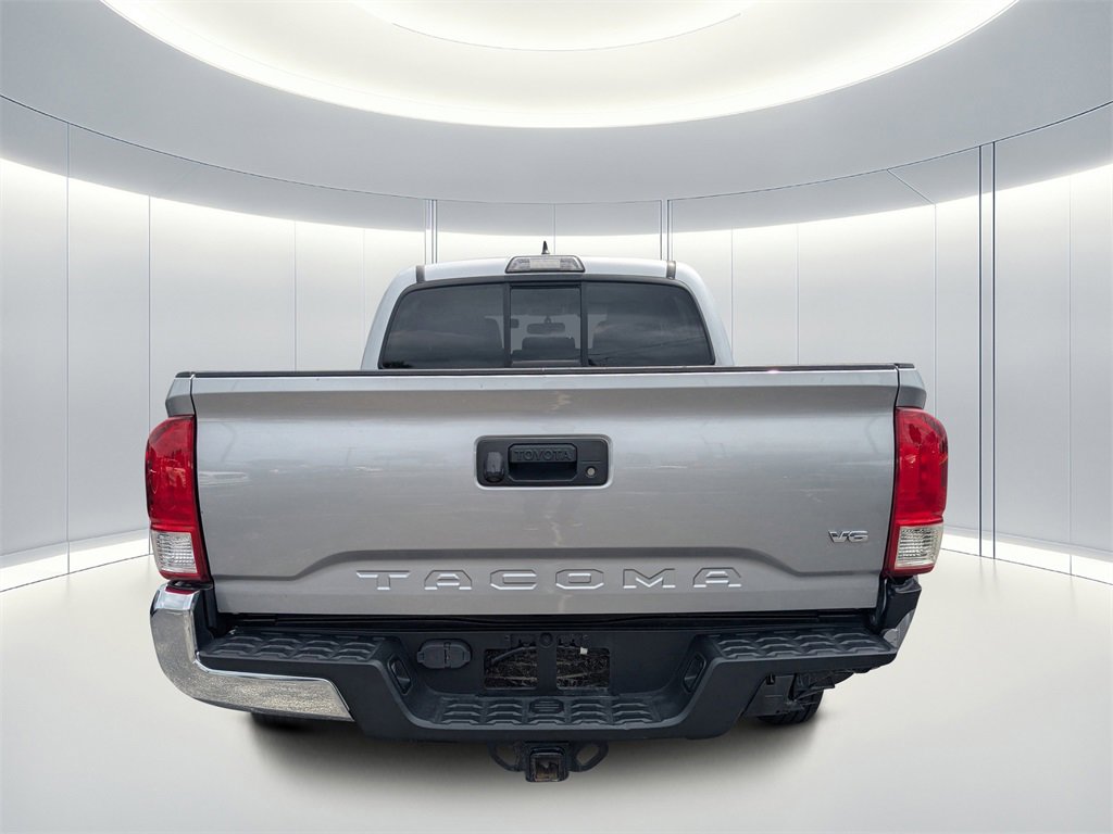 Used 2017 Toyota Tacoma SR5 image 5