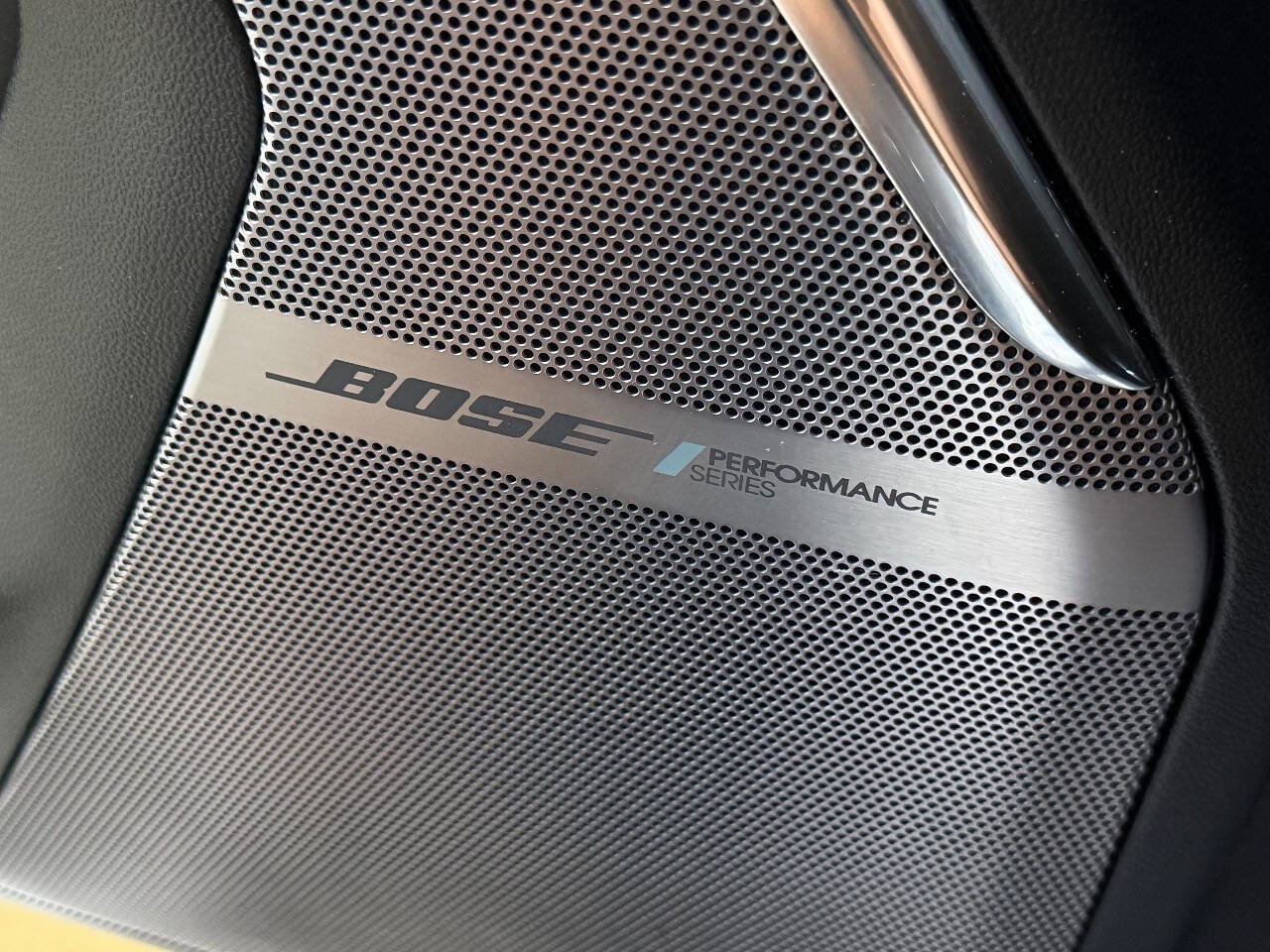 Used 2023 GMC Yukon XL Denali Ultimate image 33