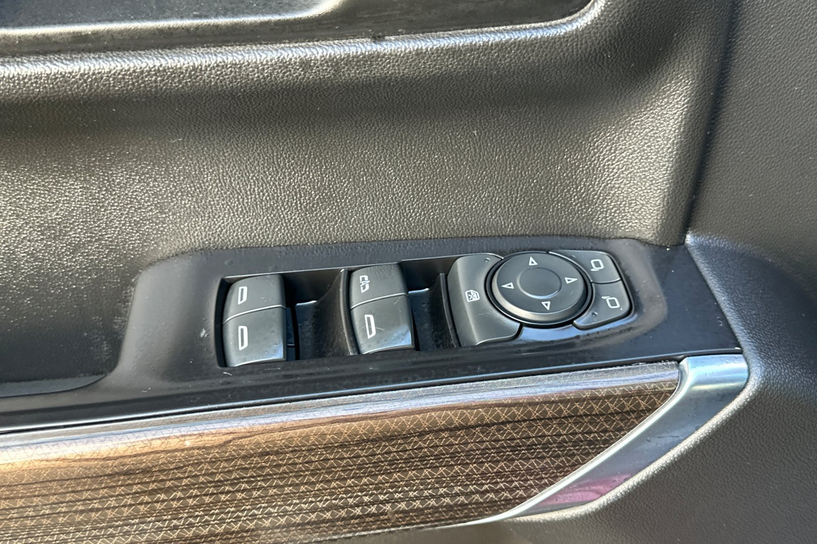 Used 2020 Chevrolet Silverado 1500 RST w/ All-Star Edition AWD/4WD image 12
