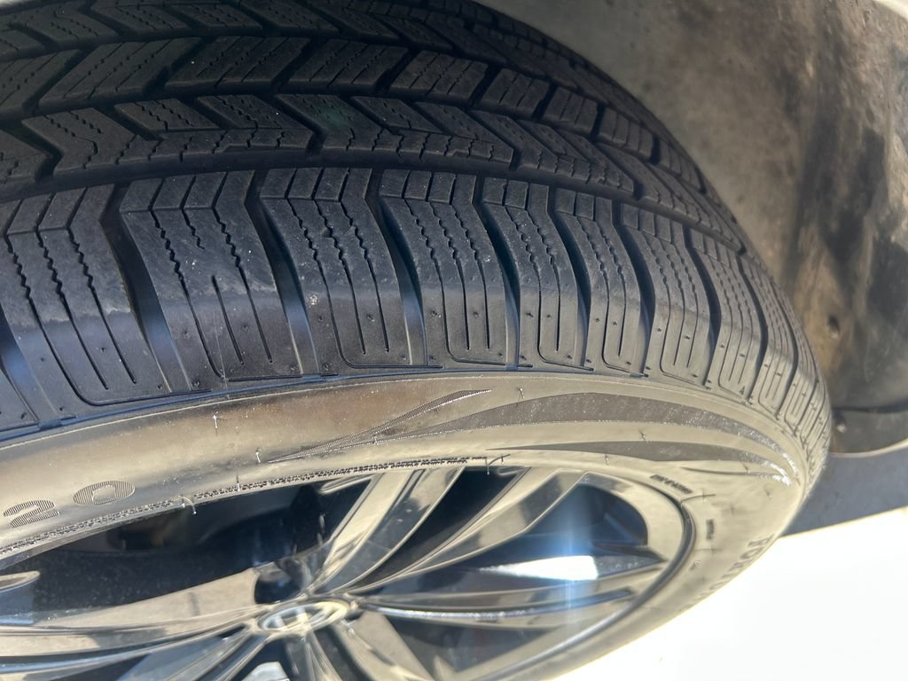 Used 2023 Volkswagen Atlas SEL R-Line AWD/4WD image 22