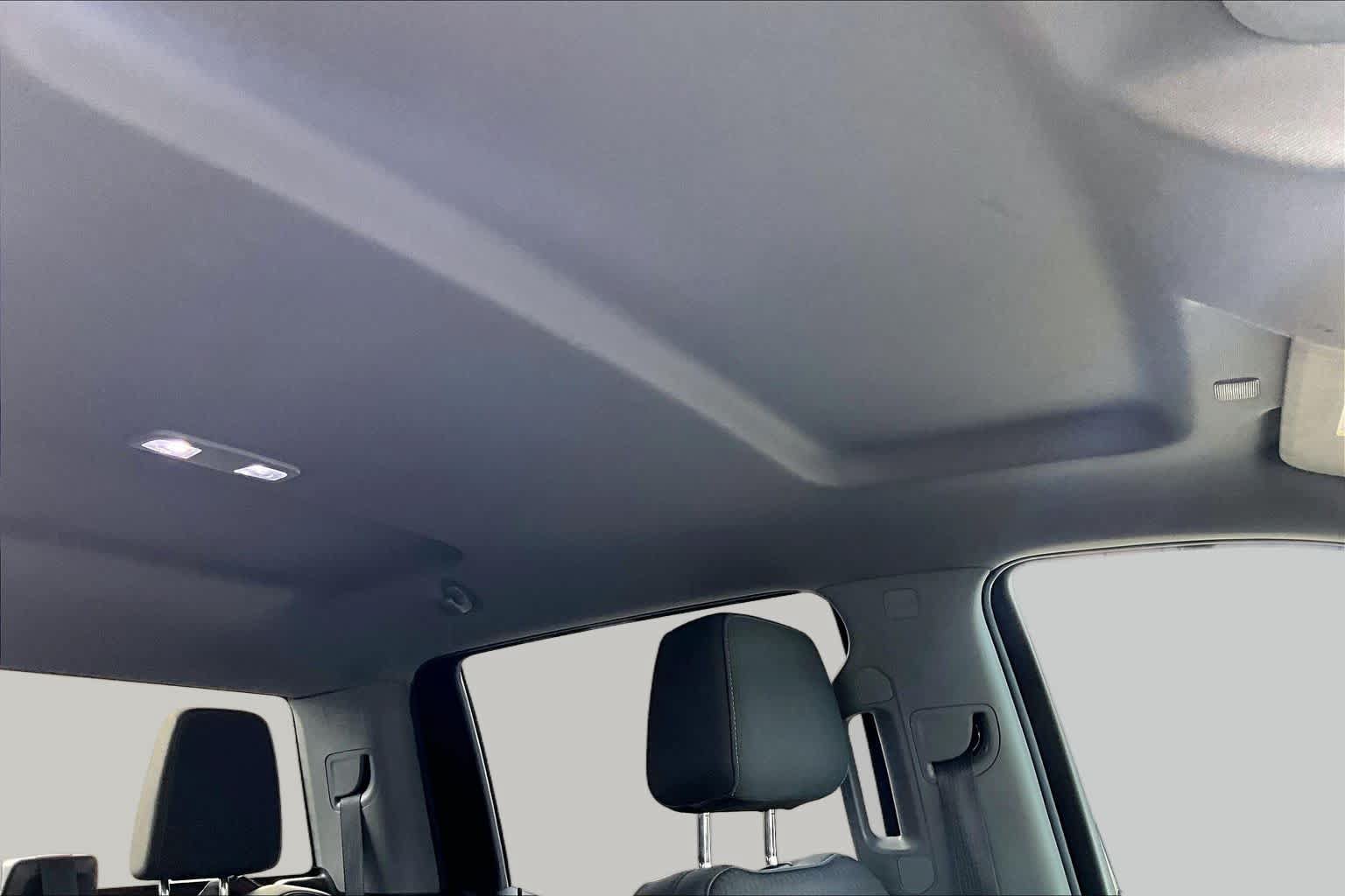 Used 2021 Chevrolet Silverado 1500 LT RWD image 14