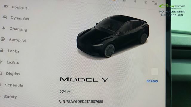 Used 2026 Tesla Model Y 2WD image 36