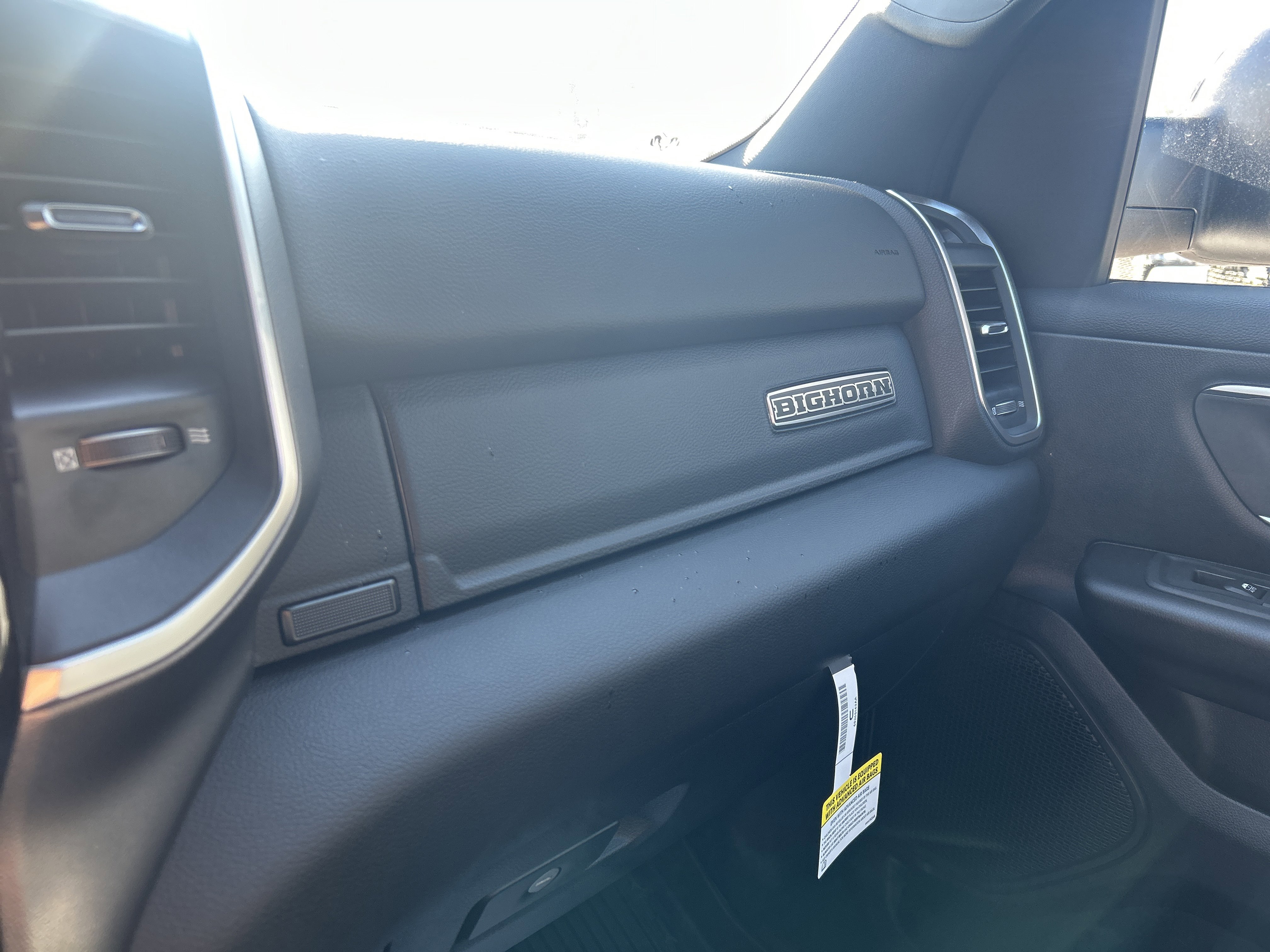 New 2026 RAM 1500 4x4 Crew Cab image 34