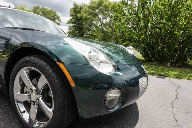 Used 2007 Pontiac Solstice Convertible w/ Premium Package RWD image 58