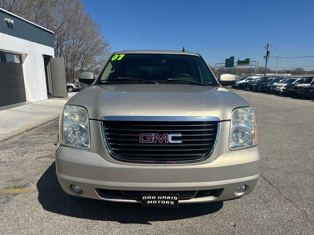 Used 2007 GMC Yukon XL SLE image 3