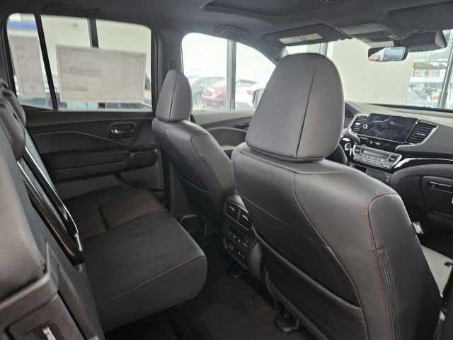 New 2026 Honda Ridgeline Black Edition image 15
