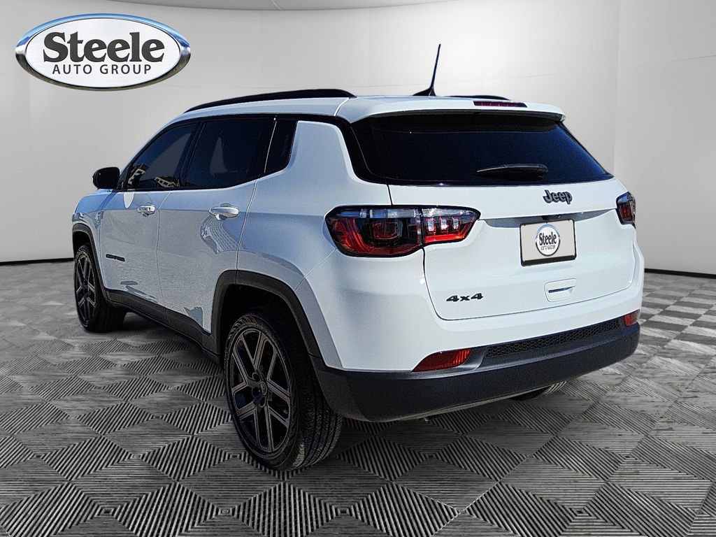 New 2026 Jeep Compass Latitude image 3