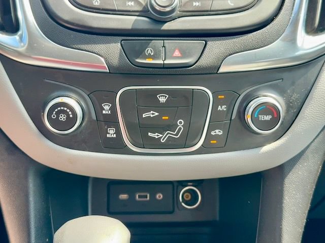 Used 2022 Chevrolet Equinox LS AWD/4WD image 22