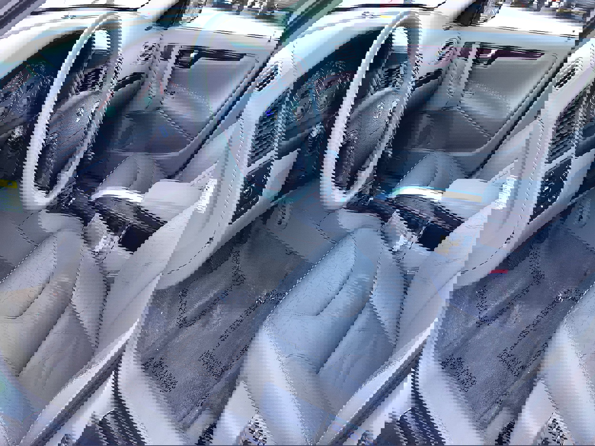 Used 2004 Volvo XC70 image 11