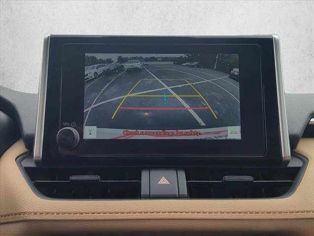 Certified 2024 Toyota RAV4 LE AWD/4WD image 19