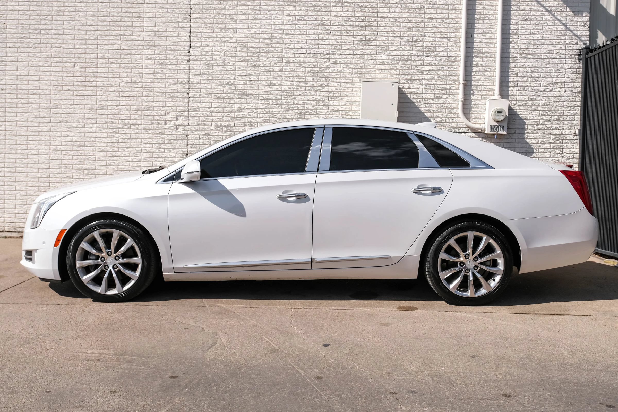 Used 2016 Cadillac XTS Premium FWD image 11