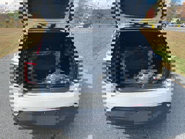 Used 2025 Volvo EX30 Ultra w/ Climate Package image 10