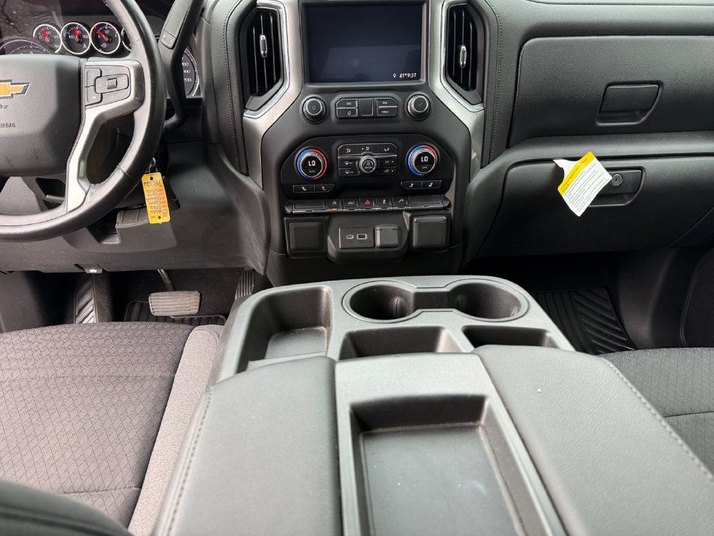 Used 2020 Chevrolet Silverado 1500 LT w/ Fleet Comfort Package AWD/4WD image 11
