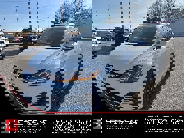 Used 2018 Volkswagen GTI SE image 5