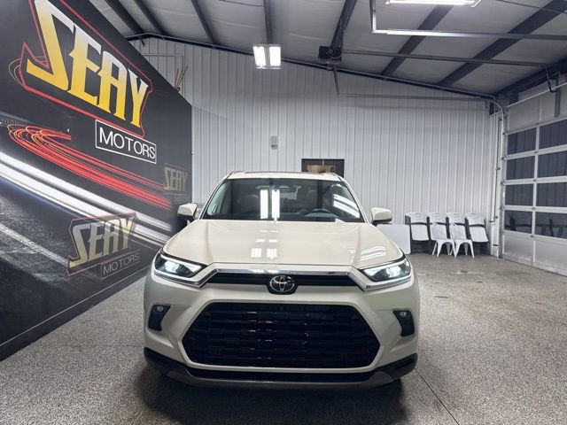 Used 2024 Toyota Grand Highlander Platinum image 34