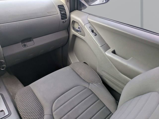 Used 2017 Nissan Frontier Desert Runner RWD image 16