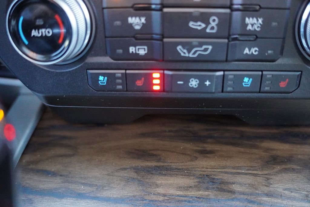 Used 2020 Ford F150 Lariat w/ Equipment Group 502A Luxury image 29