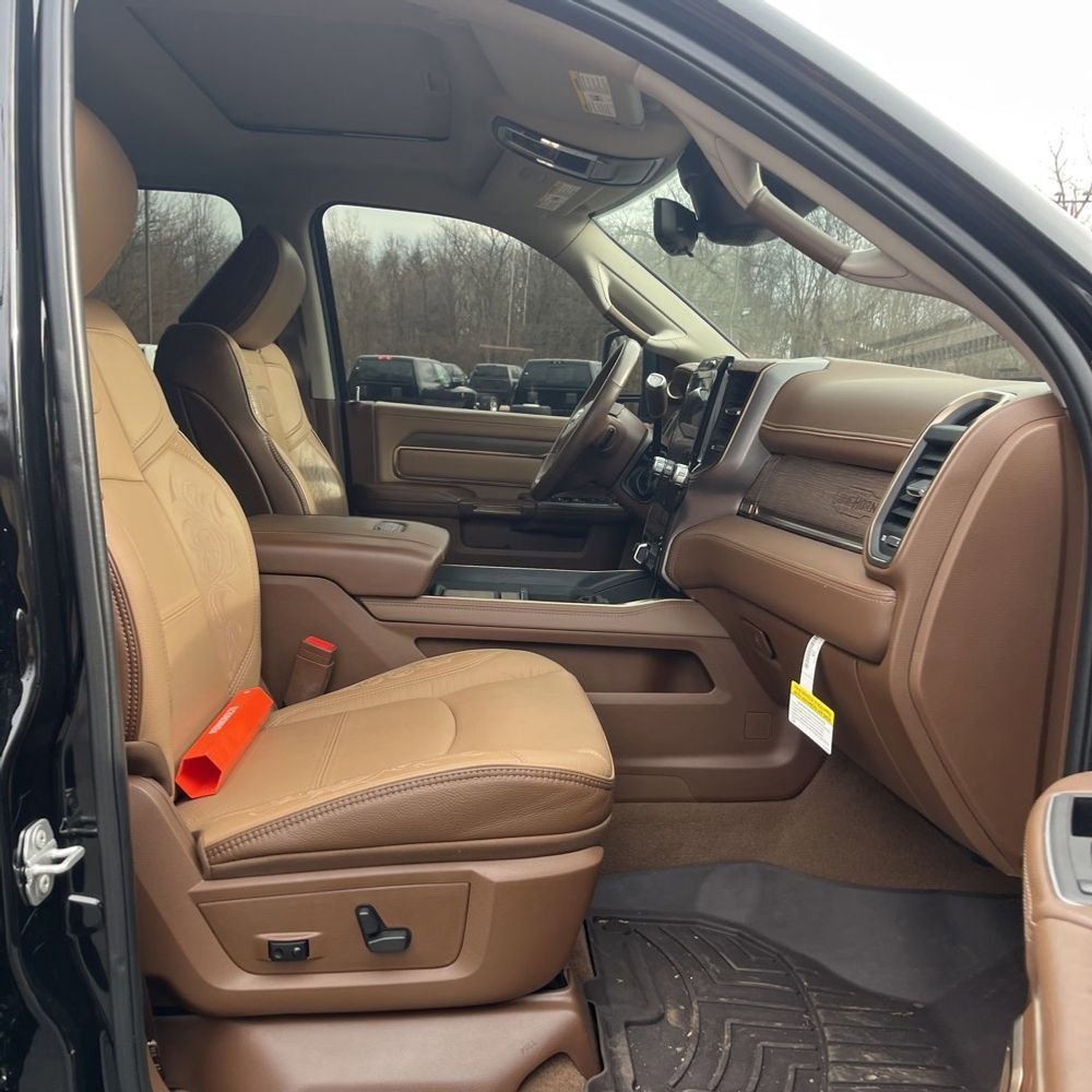 Used 2024 RAM 3500 Limited w/ Safety Group image 17