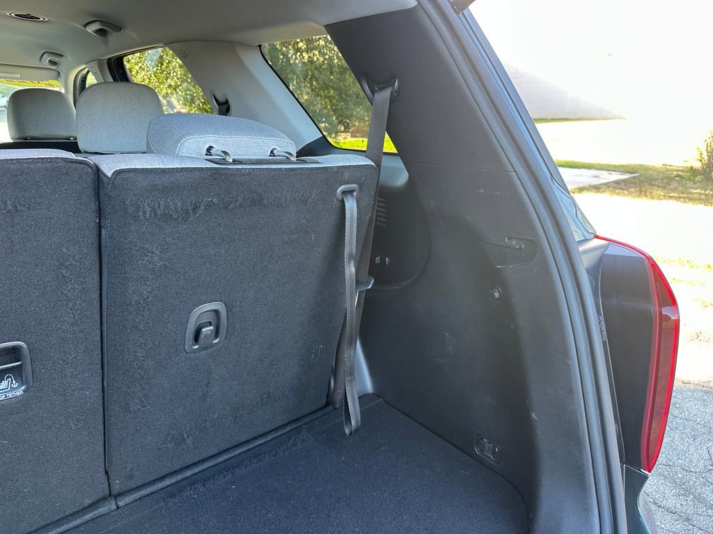 Used 2022 Hyundai Palisade SE image 41