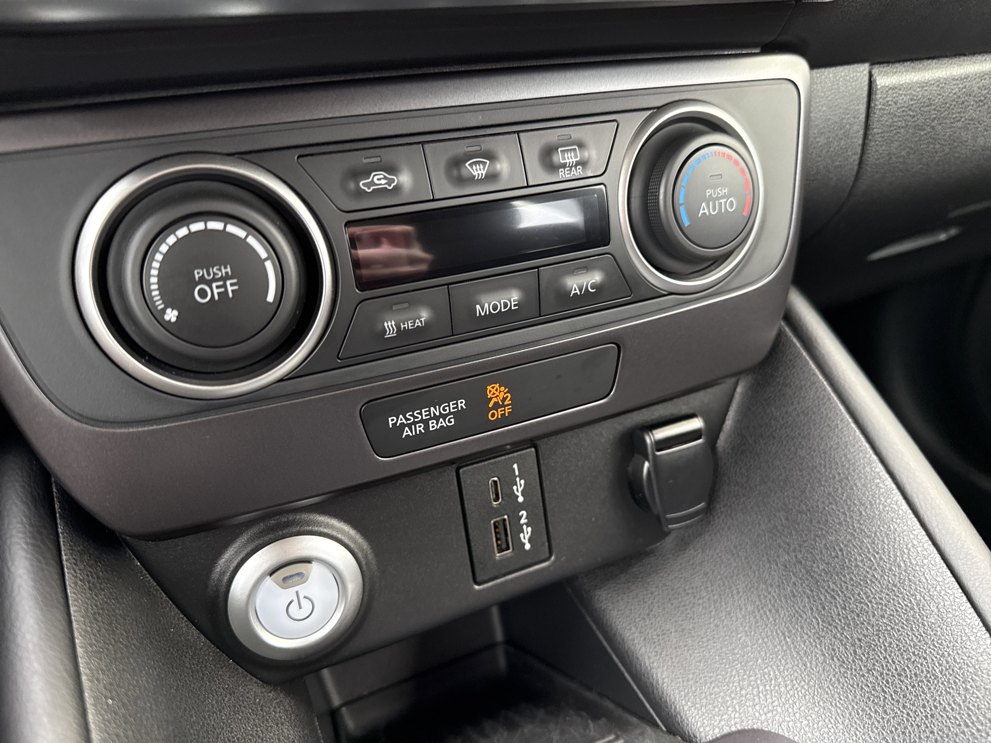 Certified 2024 Nissan Leaf S image 18