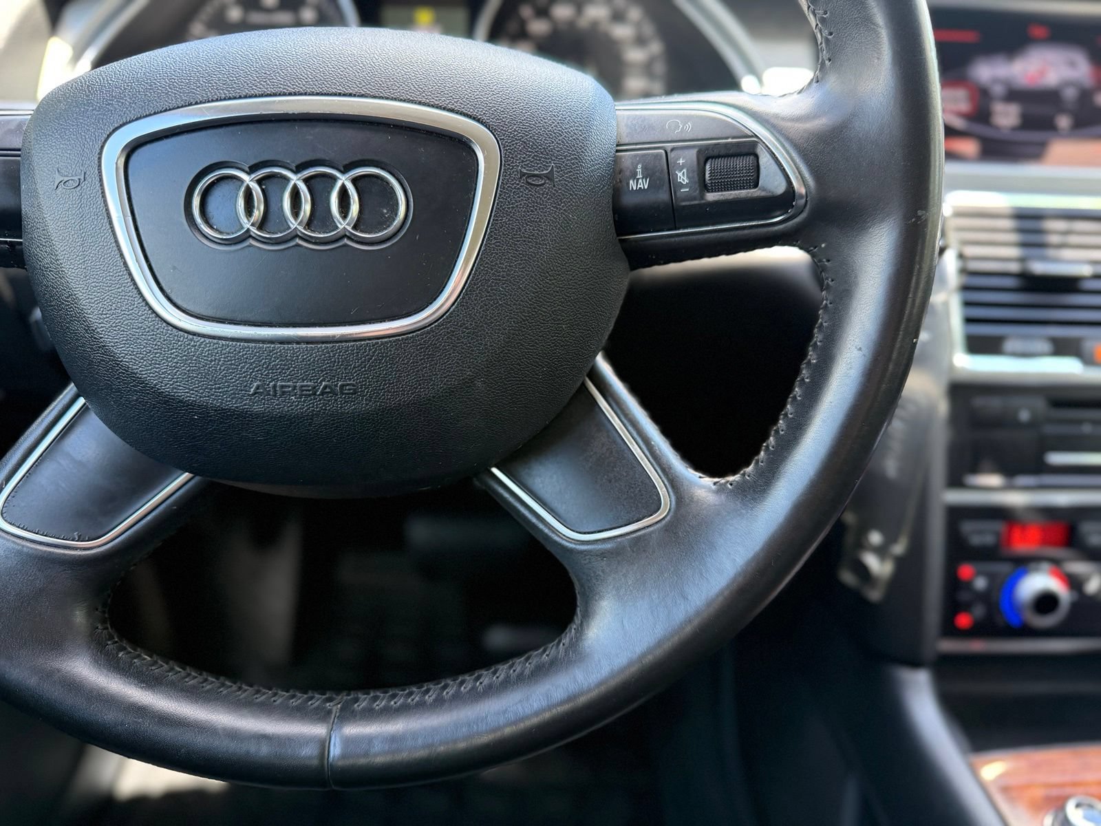 Used 2013 Audi Q7 3.0T Premium AWD/4WD image 27