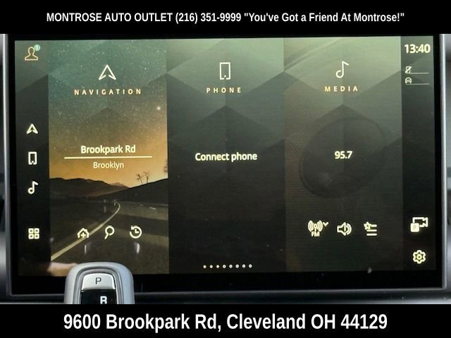 New 2026 Land Rover Defender 110 S image 20