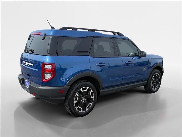 Used 2023 Ford Bronco Sport Outer Banks w/ Tech Package AWD/4WD image 5