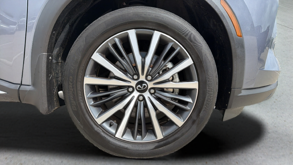 Used 2023 INFINITI QX60 Sensory AWD/4WD image 13