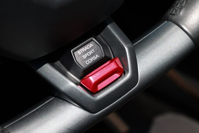 Used 2019 Lamborghini Huracan LP 580-2 RWD image 42