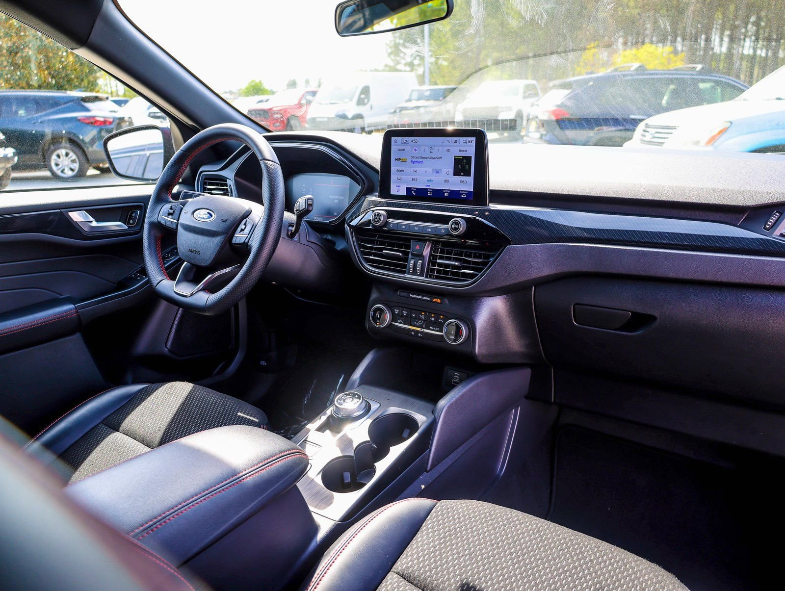 Used 2025 Ford Escape ST-Line image 12