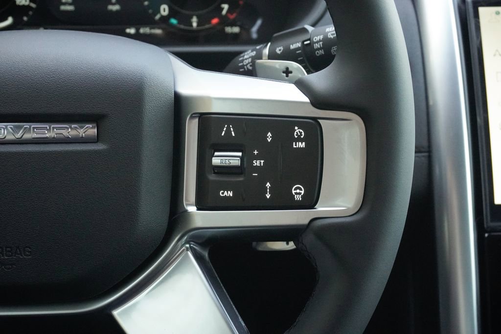 New 2026 Land Rover Discovery S AWD/4WD image 13