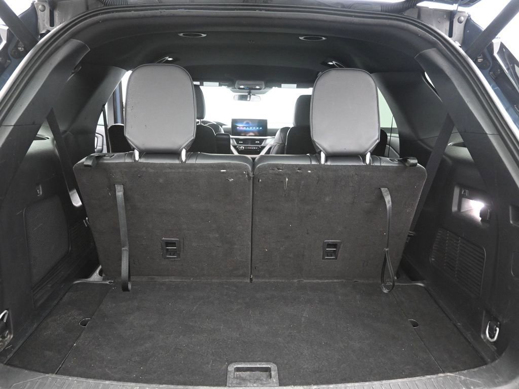 Certified 2025 Ford Explorer ST-Line AWD/4WD image 2