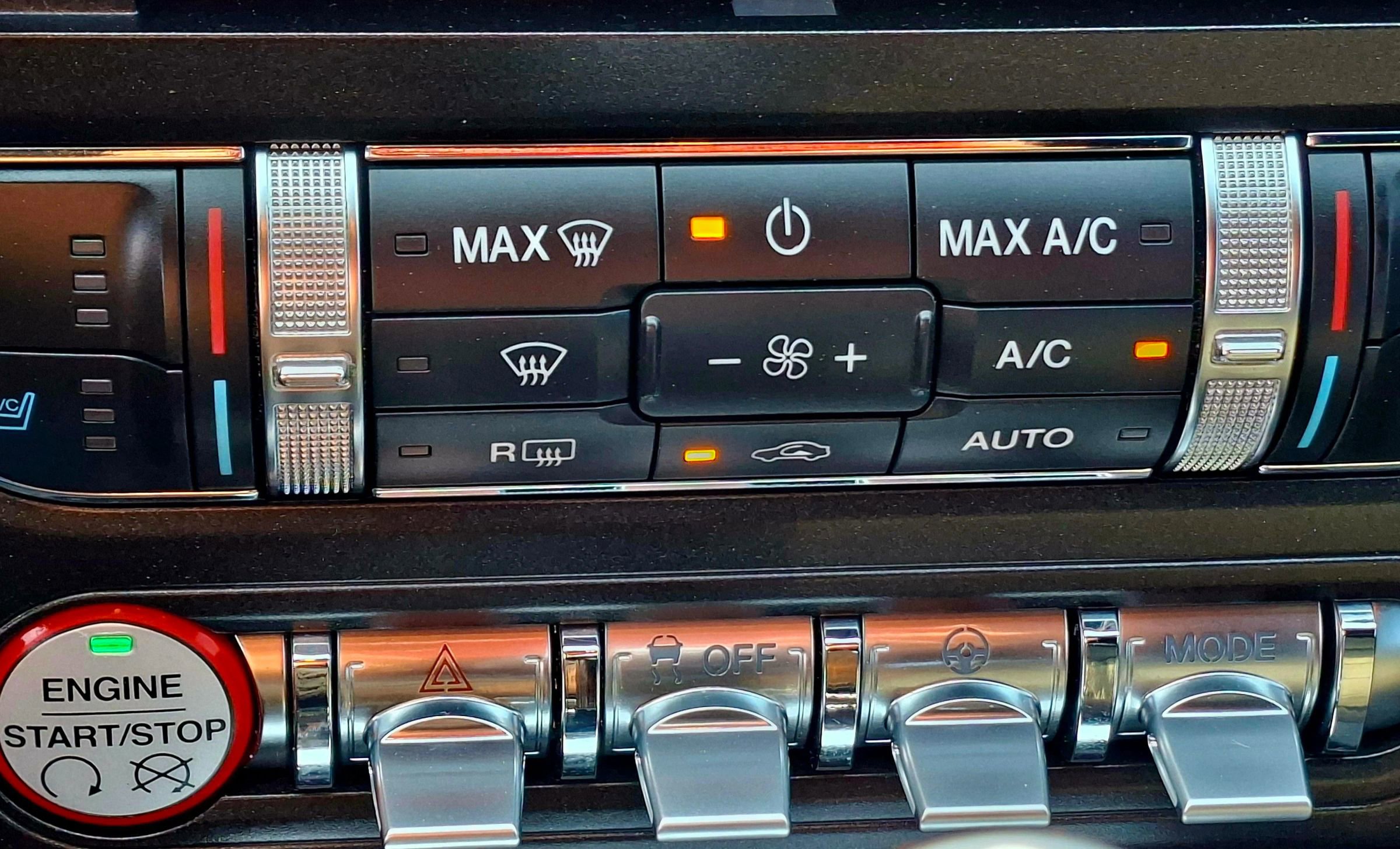 Used 2015 Ford Mustang Premium w/ Equipment Group 201A RWD image 19