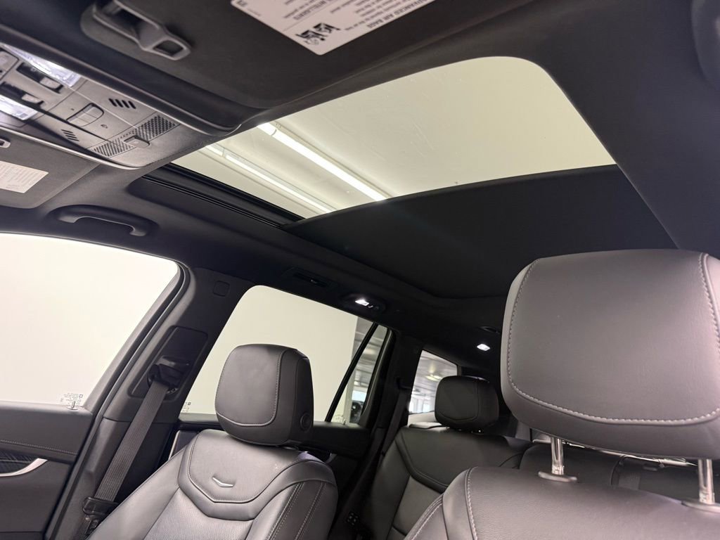 Used 2023 Cadillac XT6 Premium Luxury image 20