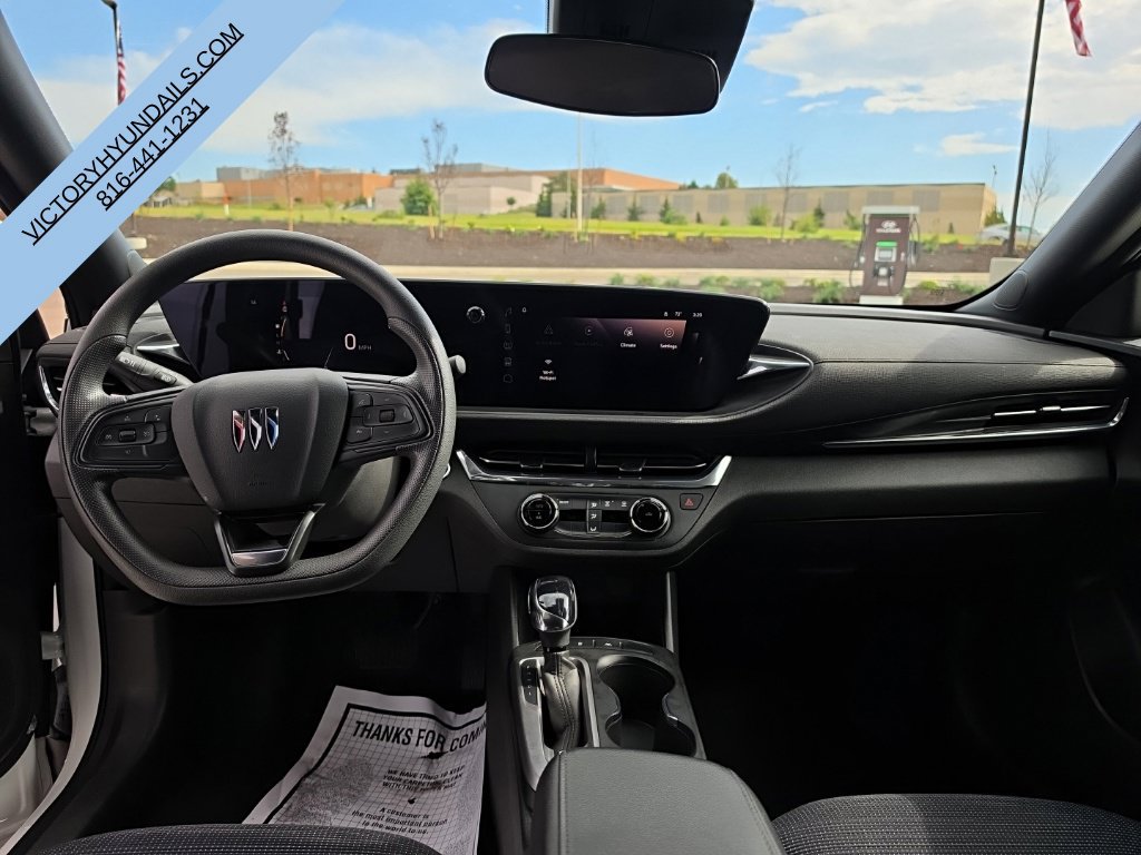 Used 2026 Buick Envista Preferred FWD image 24