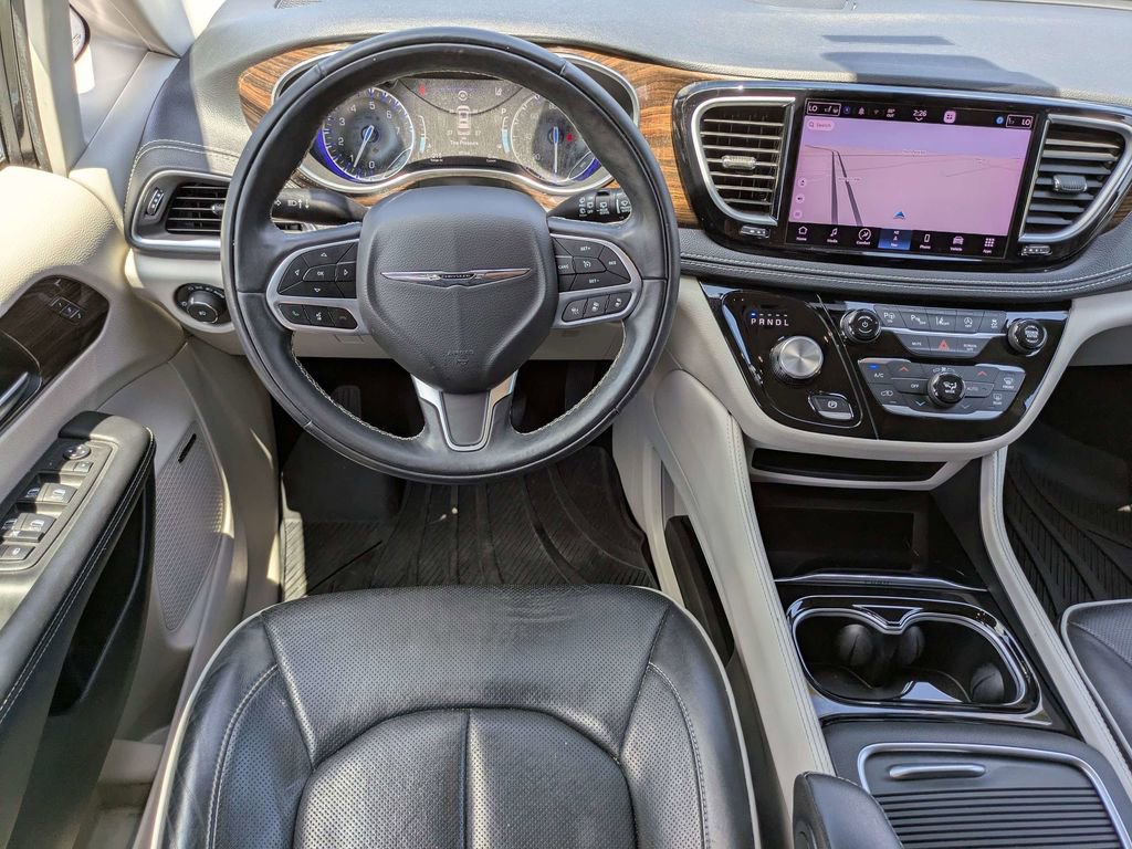 Used 2022 Chrysler Pacifica Limited FWD image 22