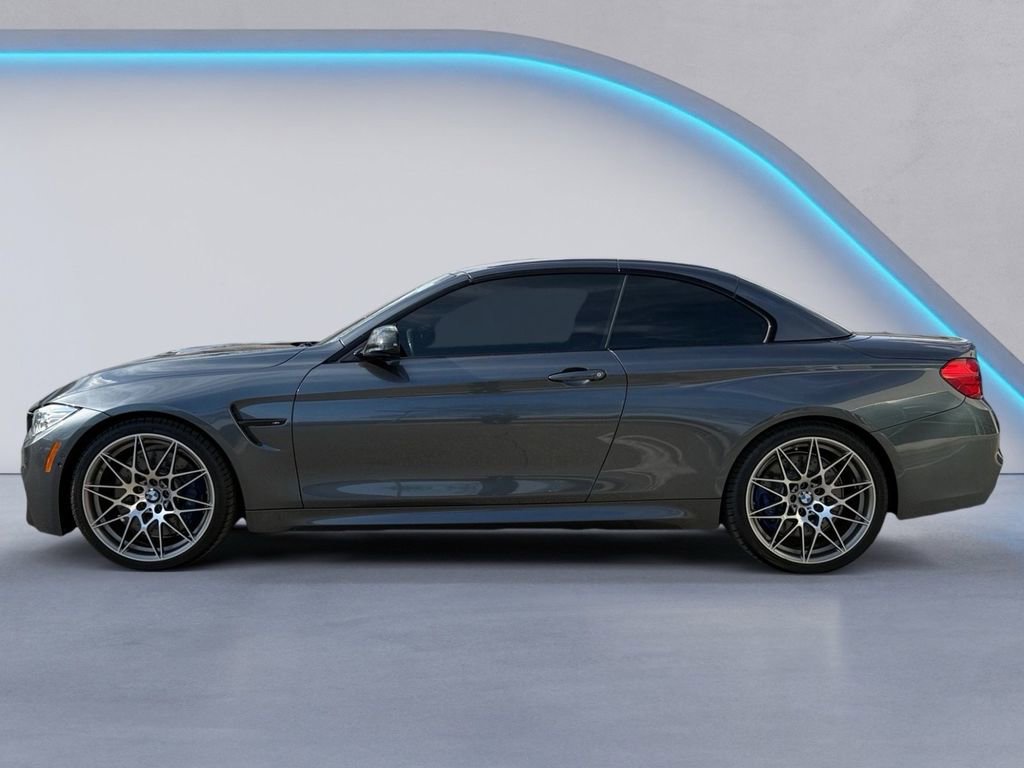 Used 2017 BMW M4 Convertible image 6