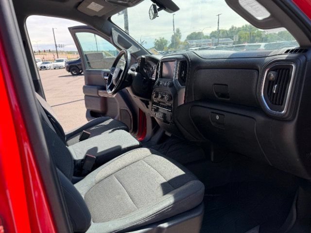 Used 2019 Chevrolet Silverado 1500 RST w/ True North Edition AWD/4WD image 28