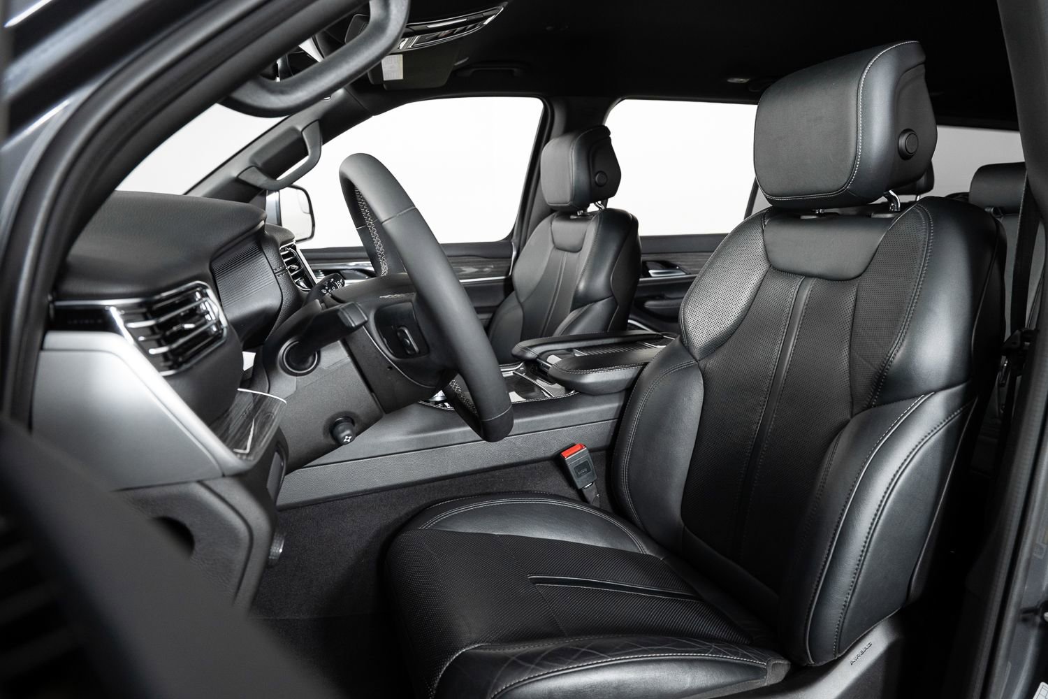 Used 2022 Jeep Wagoneer Series III image 14