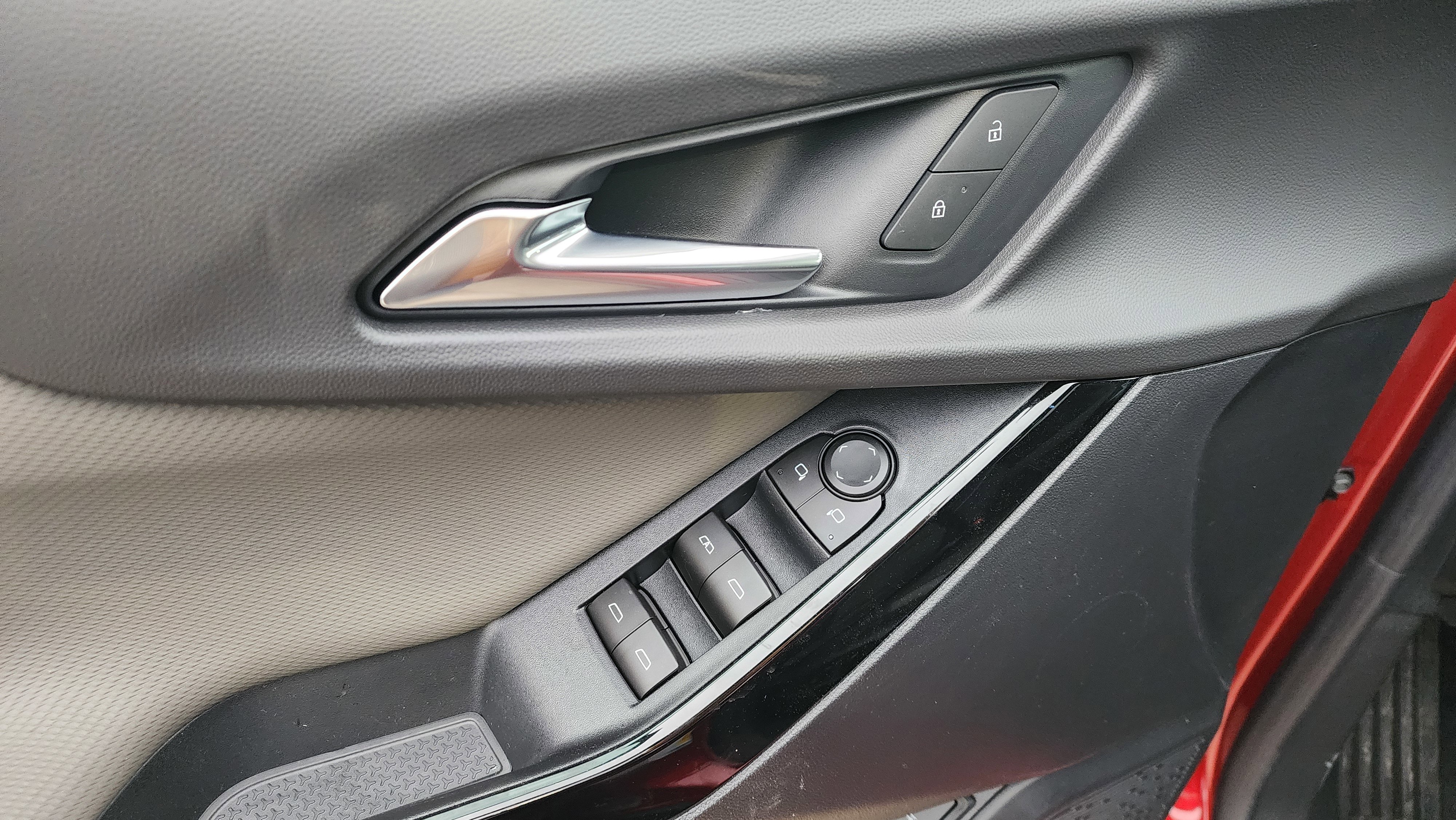 New 2026 Chevrolet Equinox LT w/ Convenience Package II image 9