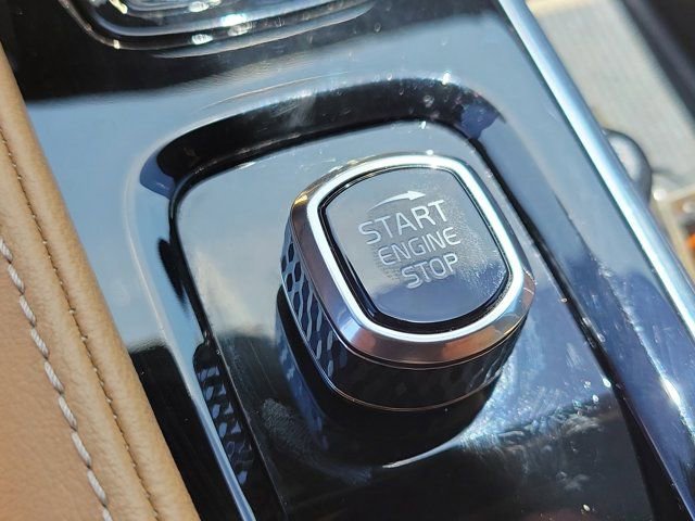 Used 2023 Volvo S90 B6 Ultimate w/ Lounge Package AWD/4WD image 28