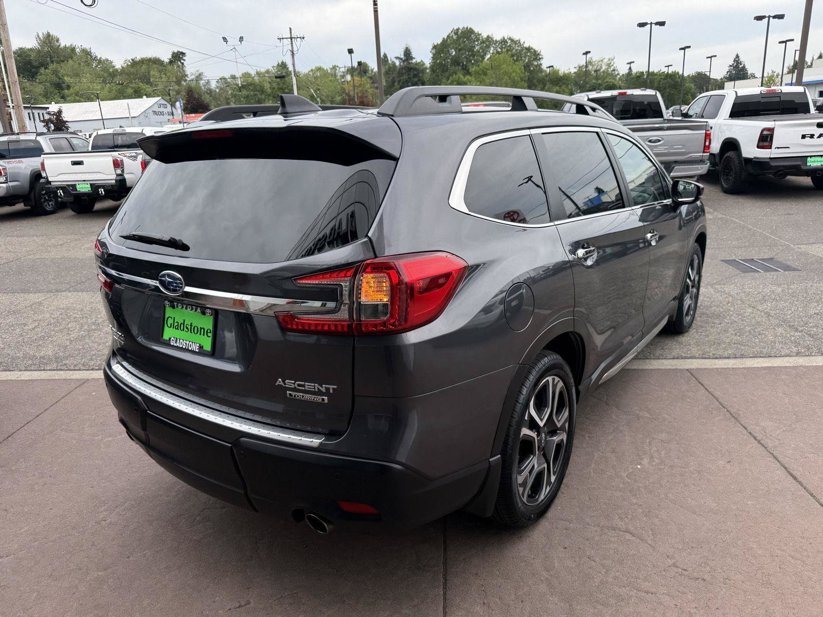 Used 2024 Subaru Ascent Touring w/ Popular Package #2 AWD/4WD image 6